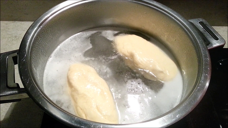 Jak vařit houskové knedlíky