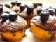Muffiny s čokoládovou polevou a borůvkami recept