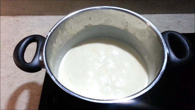 Sýrová polévka s čedarem recept