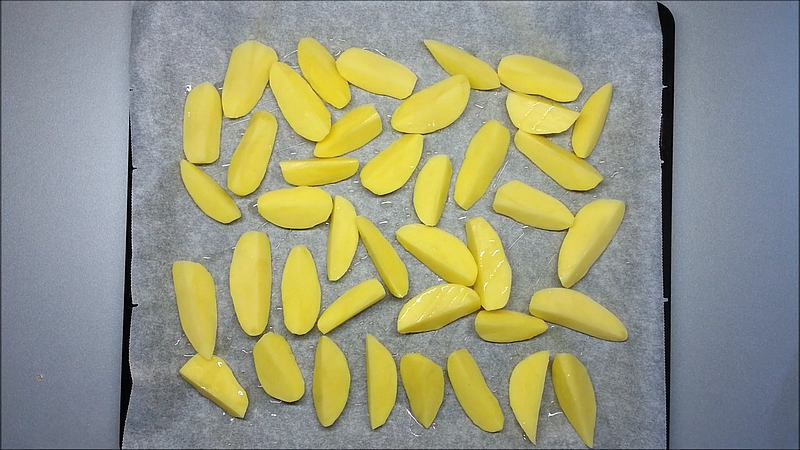 Pečené měsíčky brambor 