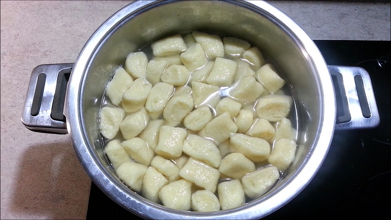Vařené bramborové noky recept
