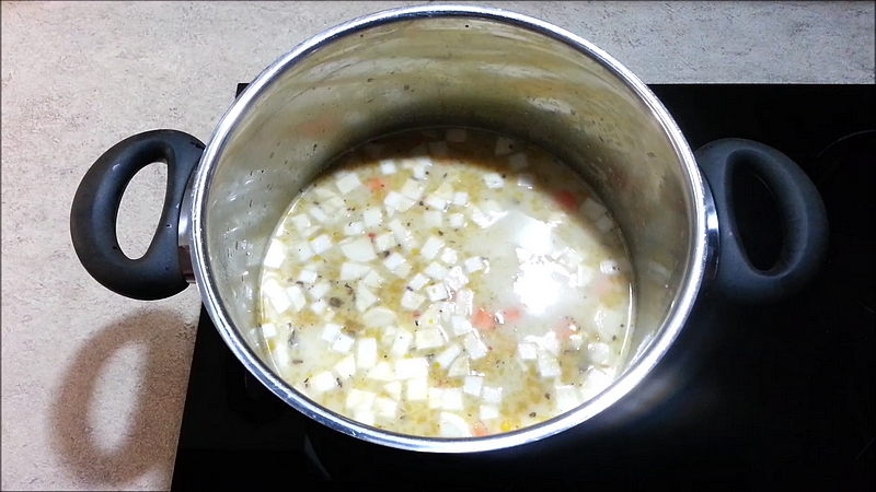 Zeleninová polévka s droždím
