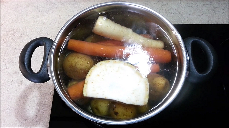 Zelenina na bramborový salát recept