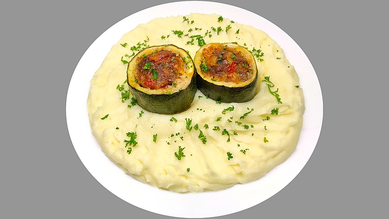 Cuketa plněná mletým masem recept