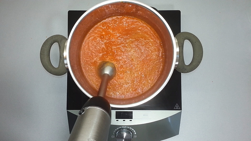 Mixovaná rajčatová polévka