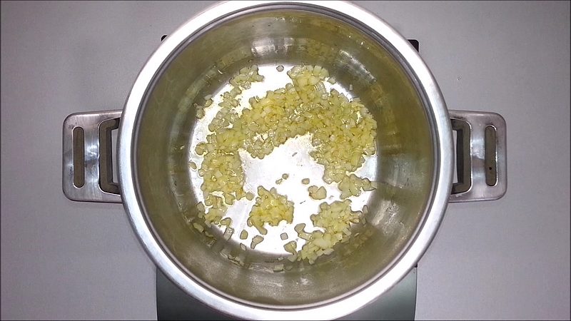 Cibule na olivovém oleji