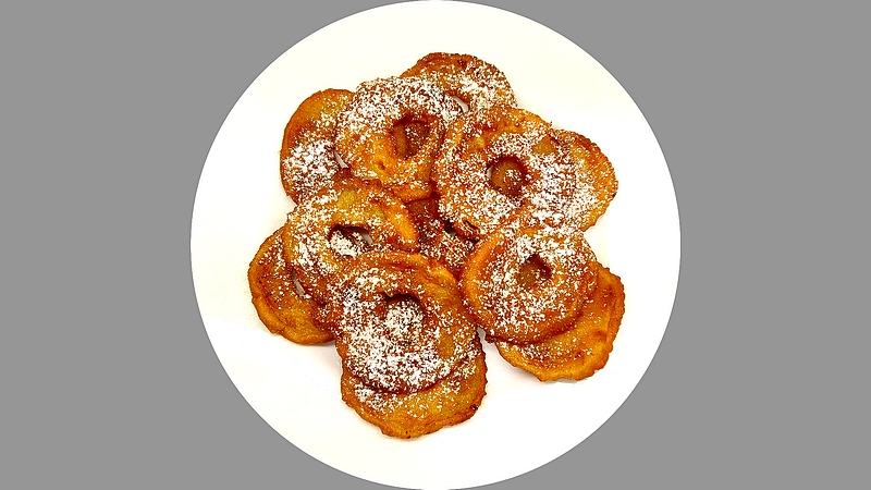 Jablka ve skořicovém těstíčku recept