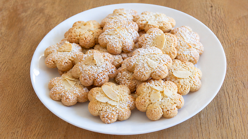 Křehké mandlové kytičky